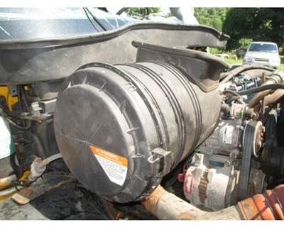 International 4300 Air Cleaner / Air Filter Housing