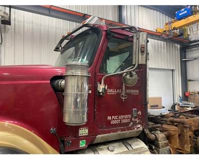 International 5900i Air Cleaner / Air Filter Housing
