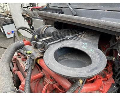 International LT625 Air Cleaner / Air Filter Housing