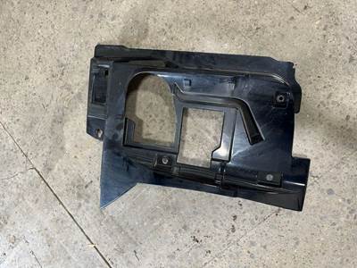 International LoneStar Right Air Cleaner / Air Filter Housing