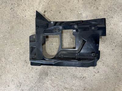 International LoneStar Right Air Cleaner / Air Filter Housing