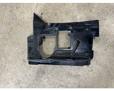 International LoneStar Right Air Cleaner / Air Filter Housing