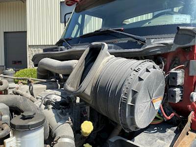 International ProStar Air Cleaner / Air Filter Housing