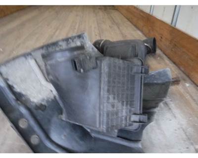 International TerraStar Air Cleaner / Air Filter Housing