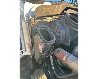 Kenworth T370 Air Cleaner / Air Filter Housing