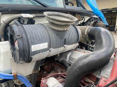 Mack Granite GU713 Air Cleaner / Air Filter Housing for a Mack GU713