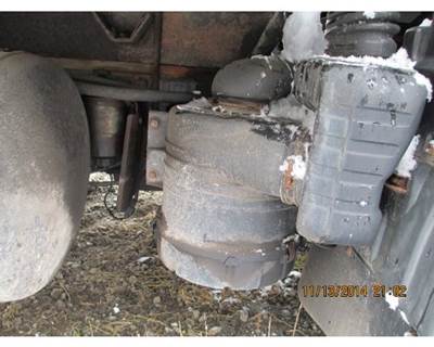 Mitsubishi FE-SP Air Cleaner / Air Filter Housing for a Mitsubishi Fuso FE-SP