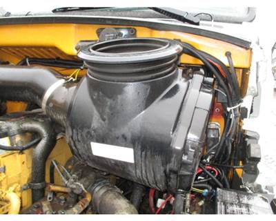 Sterling LT9500 Air Cleaner / Air Filter Housing for a Sterling L9500 SERIES