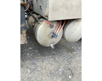 Caterpillar CT660 Air Tank for a CAT CT660