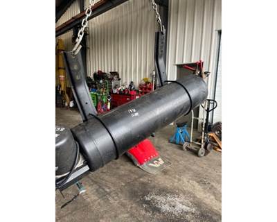 Freightliner 108SD Air Tank