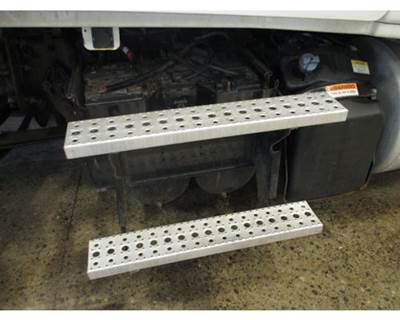 Freightliner Cascadia Air Tank