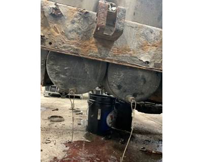 Freightliner Coronado Air Tank for a Freightliner Coronado 122