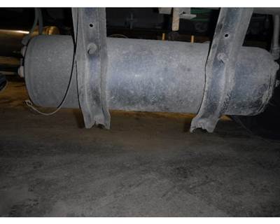 Freightliner M2 106 Air Tank