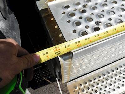 International 9900i Air Tank