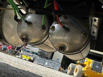 International HX520 Air Tank