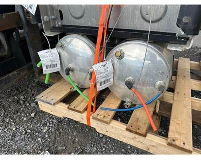 International HX520 Air Tank