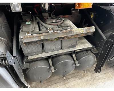 Mack Anthem Air Tank