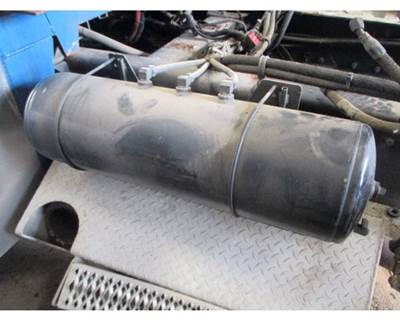 Peterbilt 335 Air Tank