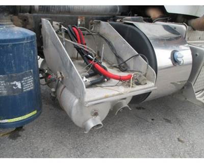 Peterbilt 388 Air Tank