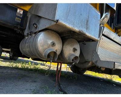Peterbilt 389 Air Tank