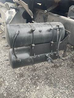 Western Star 4900SA Air Tank for a Western Star Trucks 4900 SA