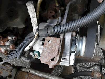 Isuzu NPR Alternator