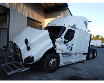 Freightliner Cascadia 125 Front Axle Assembly