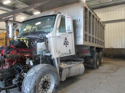 Freightliner Coronado 122 Front Axle Assembly