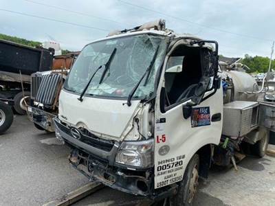 Hino 195 Front Axle Assembly