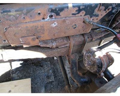 International 2574 Front Axle Assembly