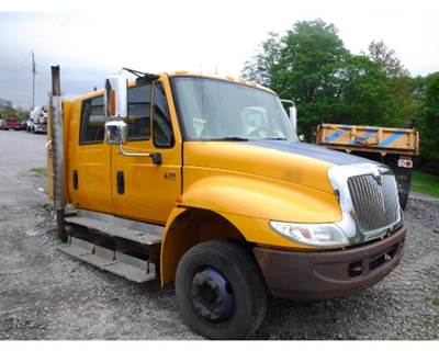 International 4200 Front Axle Assembly