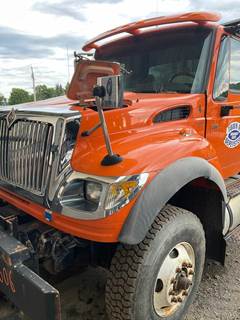 International 7600 Front Axle Assembly