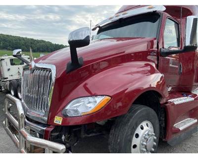 International LT625 Front Axle Assembly