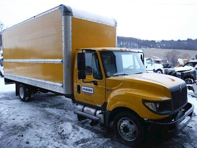 International TerraStar Front Axle Assembly