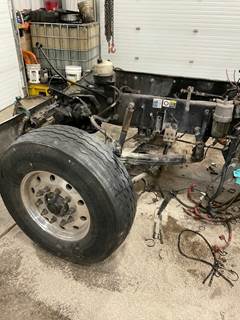 Peterbilt 389 Front Axle Assembly