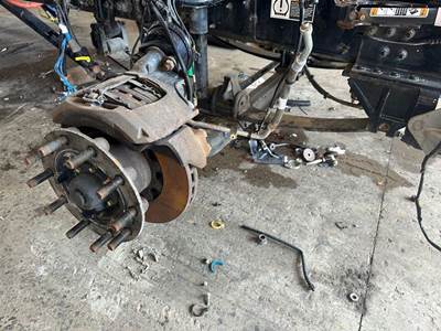 Peterbilt 536 Front Axle Assembly