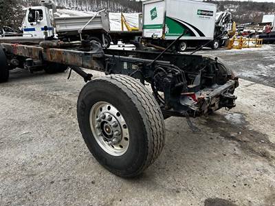 Peterbilt 567 Front Axle Assembly