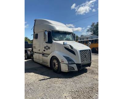 Volvo VNL Front Axle Assembly