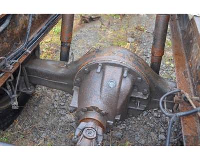 Chevrolet C6500 Rear Axle Assembly