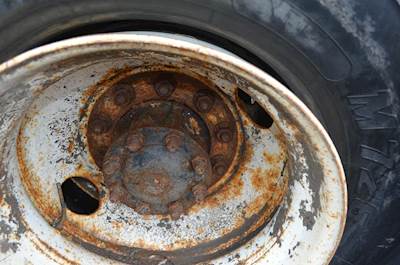 International 4900 Rear Axle Assembly