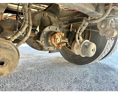 Meritor MS-21-14 Rear Axle Assembly for a Mack MD