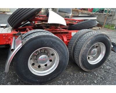 Spicer DUT41 Rear Axle Assembly for a Mack CX613 VISION