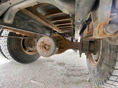 Spicer S19-140 Rear Axle Assembly for a Ford F650