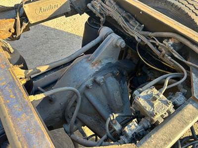 Spicer S23-170D Rear Axle Assembly for a Kenworth T370