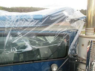 Caterpillar CT660 Back Glass for a CAT CT660