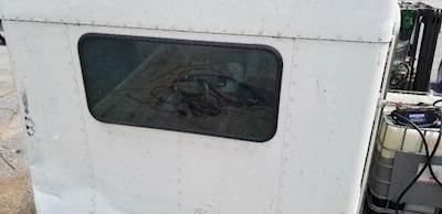 Kenworth T370 Back Glass