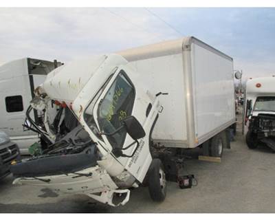 Mitsubishi Fuso Back Glass for a Mitsubishi Fuso FE-SP