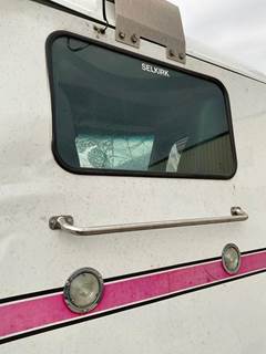Peterbilt 567 Back Glass
