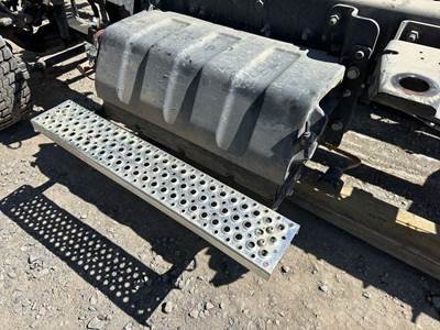 Chevrolet C5500 Left Battery Box