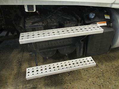 Freightliner Cascadia Battery Box